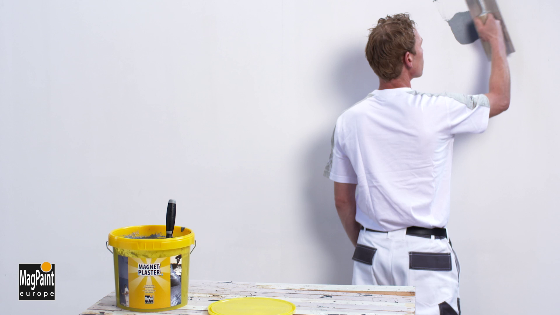 Load video: How to install Magnetic Plaster